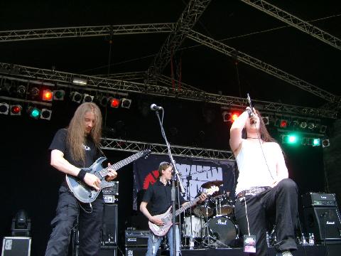 qom252