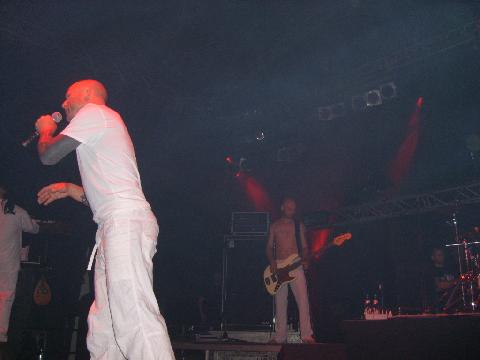 qom300